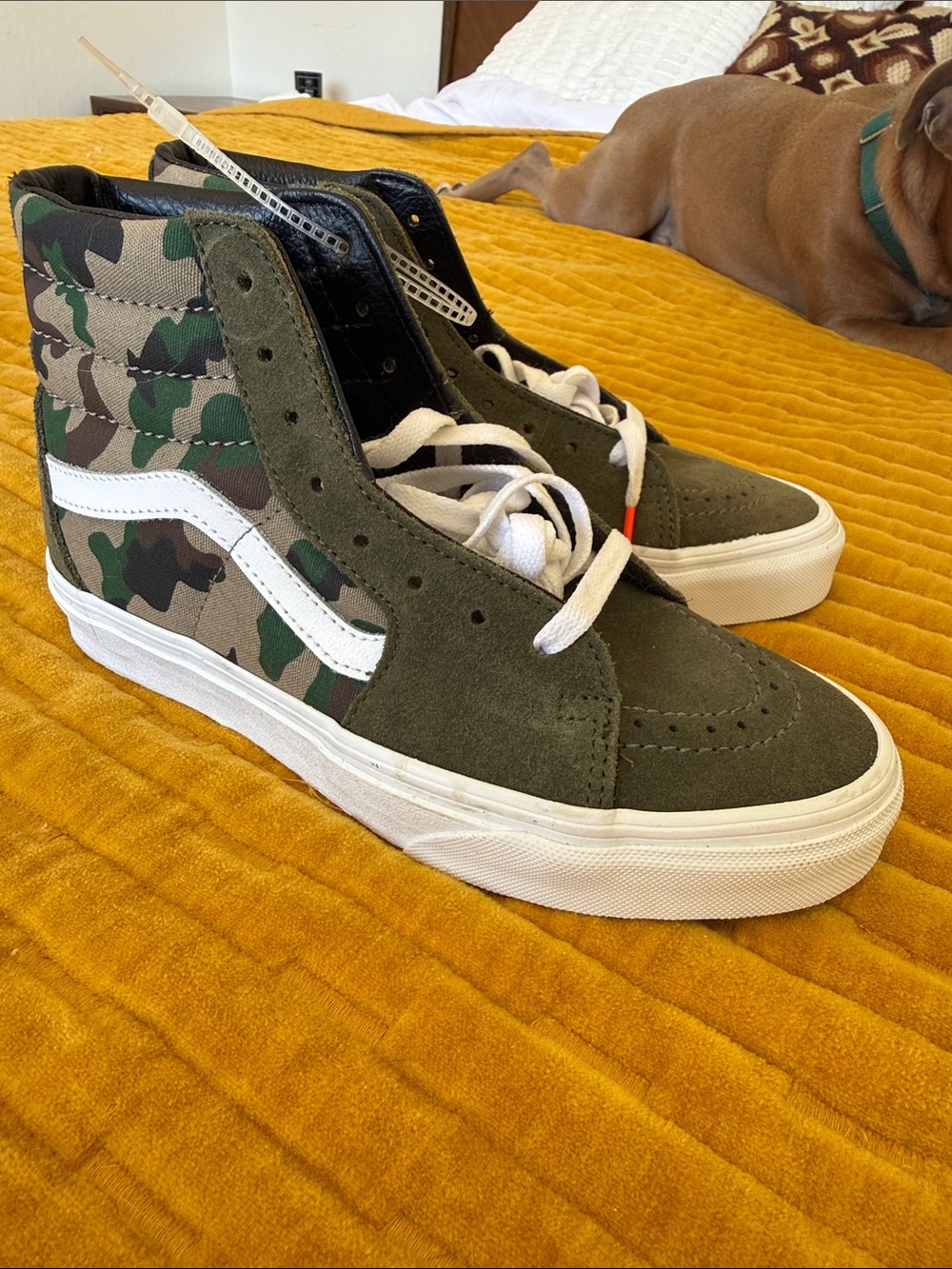 NWOT Vans Camo hi top size 6.5